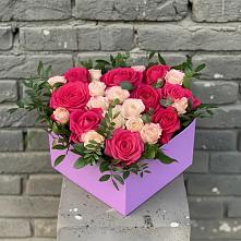 Цветочная композиция из Розы в коробке в Добрянке