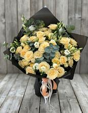 Букет цветов из:  Розы и Лизиантусы в Добрянке