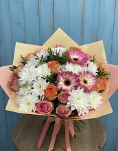 Букет цветов из:  Розы, Герберы и Хризантемы в Добрянке