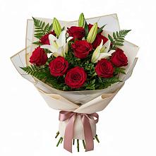 Букет цветов из:  Лилии и Розы в Добрянке