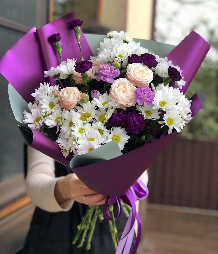 Букет цветов из: Хризантемы, Гвоздики и Розы в Добрянке