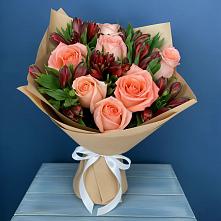 Букет цветов из:  Розы и Альстромерии в Добрянке