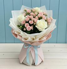 Букет цветов из:  Розы в Добрянке