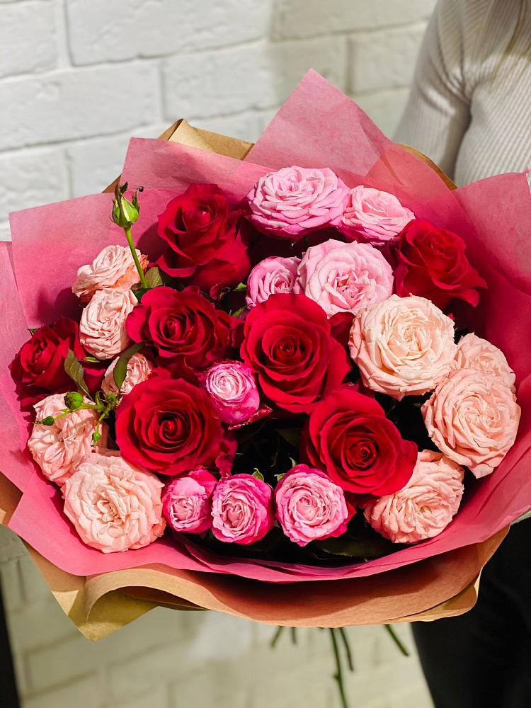 Букет цветов из: Розы в Добрянке