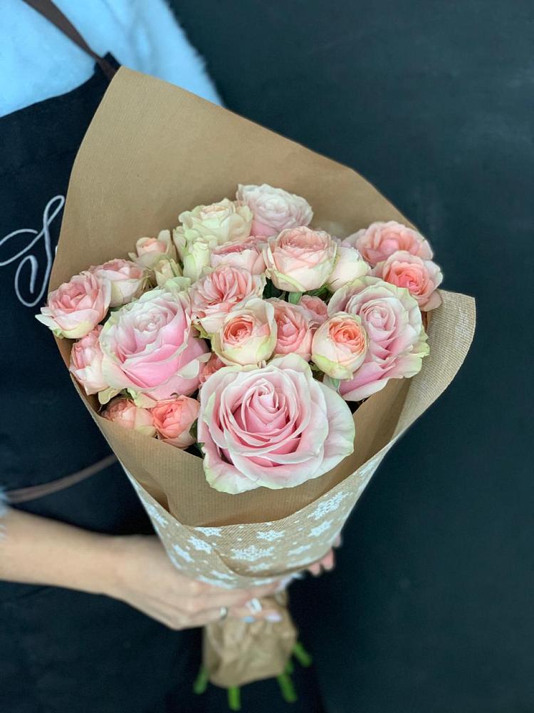 Букет цветов из: Хризантемы и Розы в Добрянке