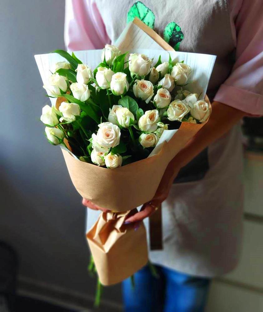 Букет цветов из: Розы в Добрянке