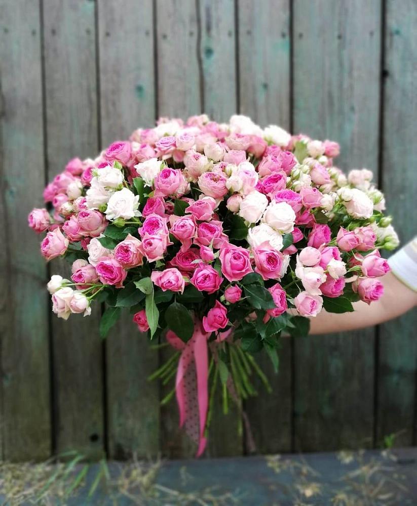 Букет Розовые кустовые розы Натали и Лав Лидия в Добрянке