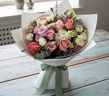 Букет цветов из:  Розы, Лизиантусы и Гвоздики в Добрянке