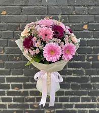Букет цветов из:  Герберы и Хризантемы в Добрянке